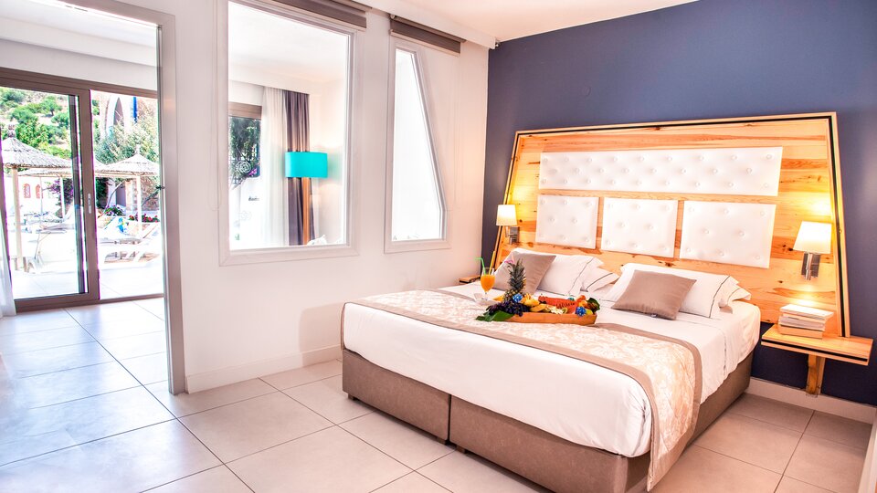 acrotel athena pallas - armonia suite spavaća soba